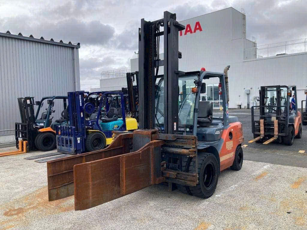 Bán Xe Nâng tại Phường Tân Định TP.HCM | Giải Pháp Cho Lối Đi Hẹp - Vinaboss